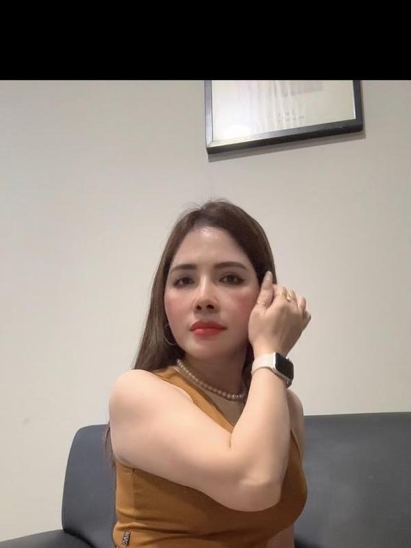 Raven Sin Awaits You for Unforgettable Moments Together 1 Mis Fotos