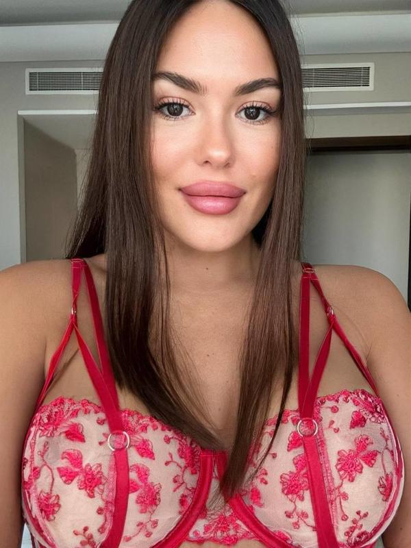 Discover Unforgettable Moments with Siren Belle Today